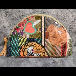 Consuela Patches Large Dome